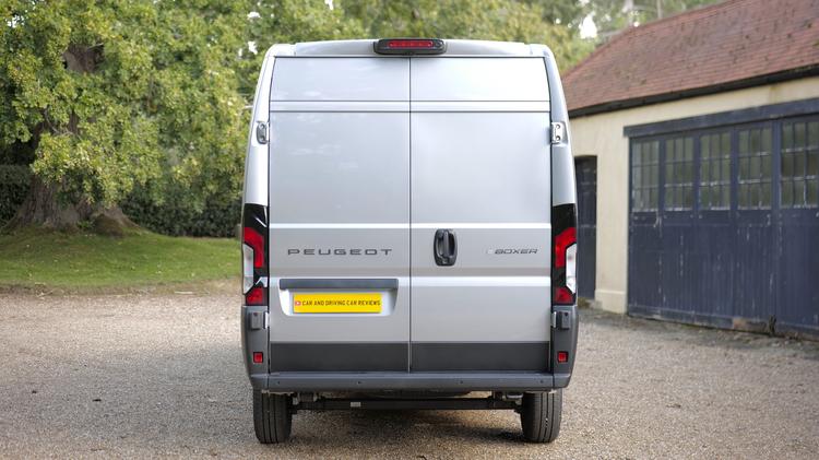 PEUGEOT BOXER 335 L3 DIESEL 2.2 BlueHDi 140 H2 Van Professional